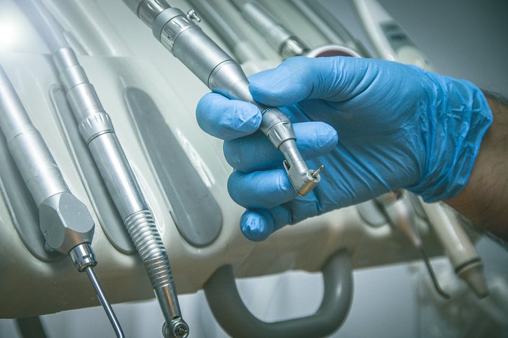 Más Allá del Taladro: Una Mirada Más Cercana a la vida de un Dentista