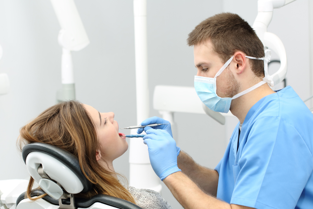 ¿Por Qué Son Importantes las Revisiones Dentales Regulares?