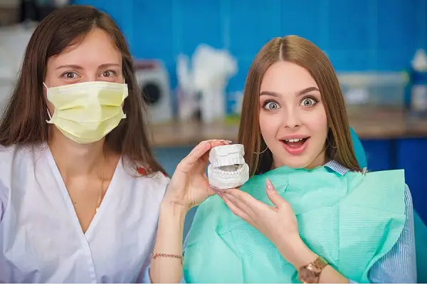 Dentaduras postizas modernas: comodidad y confianza para una sonrisa hermosa